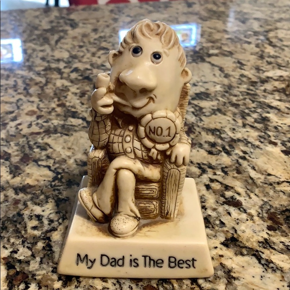 Vintage ‘78 my Dad is The Best statue. 5 inches.